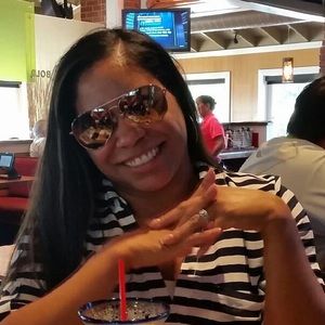 Meet your Posher, Yolanda